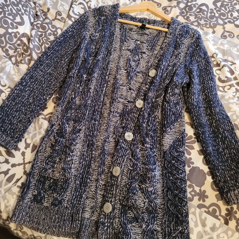 Knit cardigan
